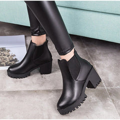 Chelsea Boots mit Plateausohle und hohem Absatz