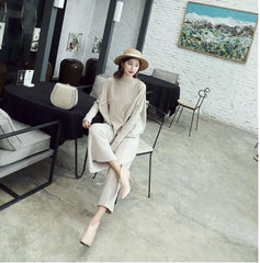 Stiefeletten mit V-Ausschnitt und hohem Absatz