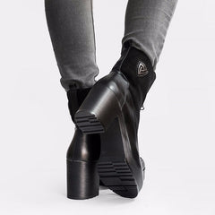 Botines de piel de ante con tacones altos y gruesos