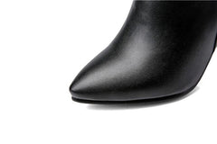 High Heel Stiefeletten mit dekorativer Kristallschleife