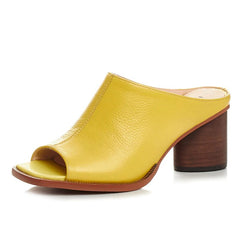 Sandalen mit hohen Absätzen aus echtem Leder