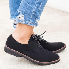 Lässige flache Schuhe mit Flock-Muster und überkreuzten Schnürsenkeln