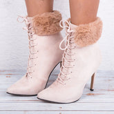 Stiefeletten aus Wildleder mit hohem Absatz