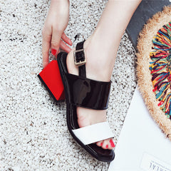 Sandalias de gladiador con tira al tobillo y tacón cuadrado