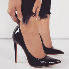 Zapatos básicos de tacón alto