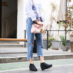 Flache Plateaustiefel