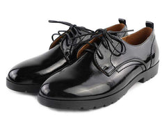 Zapatos Oxford de charol con cordones