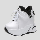 Sneaker, die die Größe erhöhen