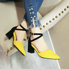 Sandalias de tacón cuadrado con punta puntiaguda