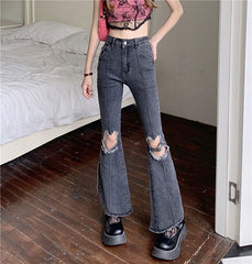 Schlagjeans im Grunge-Stil mit Herzausschnitt