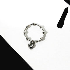 Ring mit Herz-Anhänger