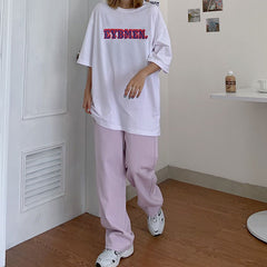 Vaqueros anchos color lavanda para patinadora