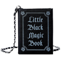 Pequeña bolsa de libros de magia negra