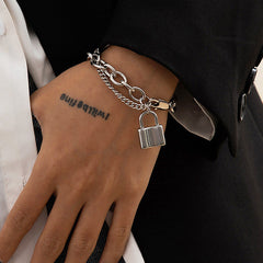 Armband mit Schloss-Anhänger