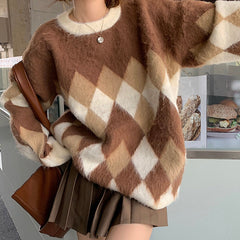Mokkafarbener, flauschiger Pullover mit Argyle-Muster