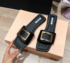 Sandalen aus echtem Leder