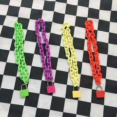 Halskette mit Neon-Kette