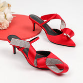 Tacones altos de aguja con tiras de diamantes de imitación y punta redonda - Rojo