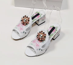 Zapatos de tacón de bloque con punta abierta y satén floral