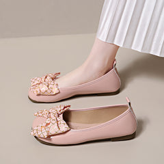 Bow-Tied Mary Jane Small Leather Shoes