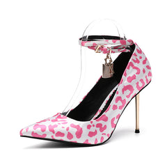 Pumps aus Leder mit spitzer Spitze und Schnalle - Rosa