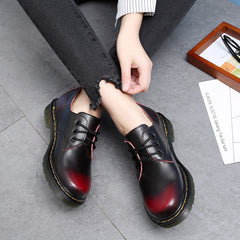 y Oxfords de cuero