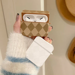 Airpods-Hülle mit pastellfarbenem Argyle-Muster