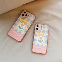 Funda para iPhone con tulipanes y rombos pastel