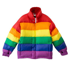 Pufferjacke in Regenbogenfarben