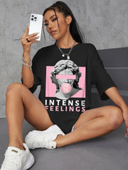 Camiseta gráfica extragrande para mujer "Intense Feelings"