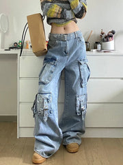 Cargo-Jeans – Hose mit weitem Bein und mehreren Taschen