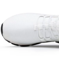 Sportliche Laufschuhe mit Dämpfungskissen