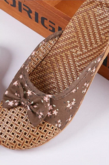 Rutschfeste Hausschuhe