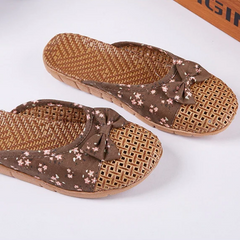 Rutschfeste Hausschuhe