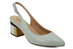 Klassische Sandalen mit Absatz aus echtem Leder