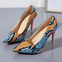 High Heel Pumps mit Schlangenhaut-Print