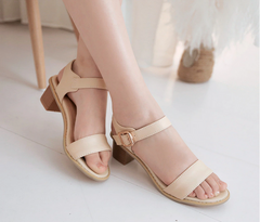 Lässige Sandalen mit quadratischem Absatz