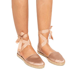 Bandage-Sandalen aus Seide mit überkreuzten Riemen