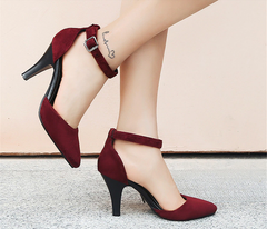 Sandalias de tacón alto y punta puntiaguda