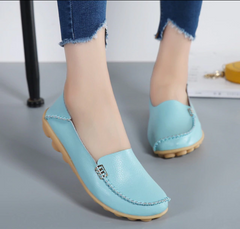 Zapatos planos casuales de cuero suave