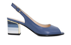 Klassische Sandalen mit Absatz aus echtem Leder