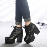 High Heels Schnürstiefeletten