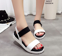 Flache Gladiator-Sandalen