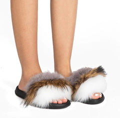 Pantuflas planas suaves y peludas