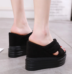 Lässige Wildledersandalen