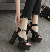 High Heels Sandaletten mit Fesselriemchen