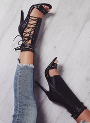 Sandalias de tacón alto y fino con cordones