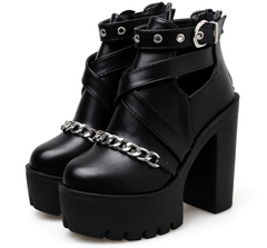 Botines con tacón cuadrado