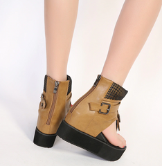 Sandalen mit hohem Absatz aus weichem Leder