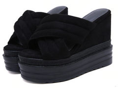 Lässige Wildledersandalen